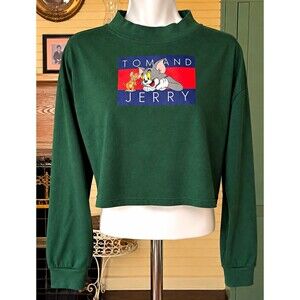 Tom and Jerry Women’s Green Crop Top Long Sleeve Graphic Shirt 44” Bust
